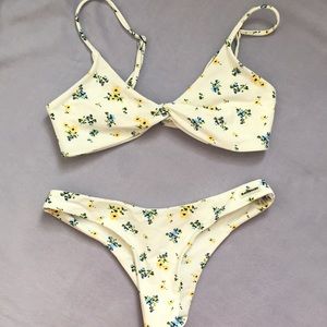 NWOT Blackbough Bikini